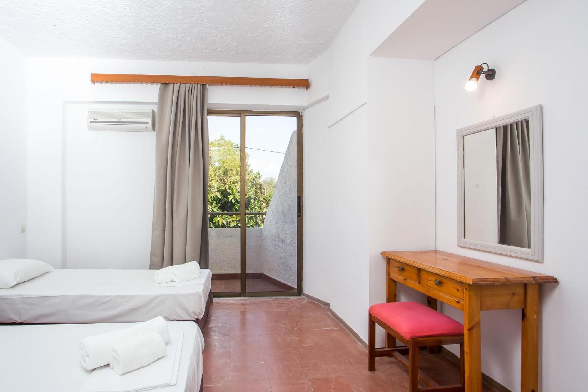 Nikos Apartamento *